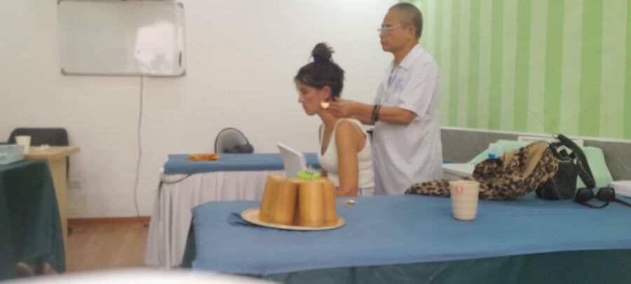 Hanoi Local Spa Add Visit Train Street