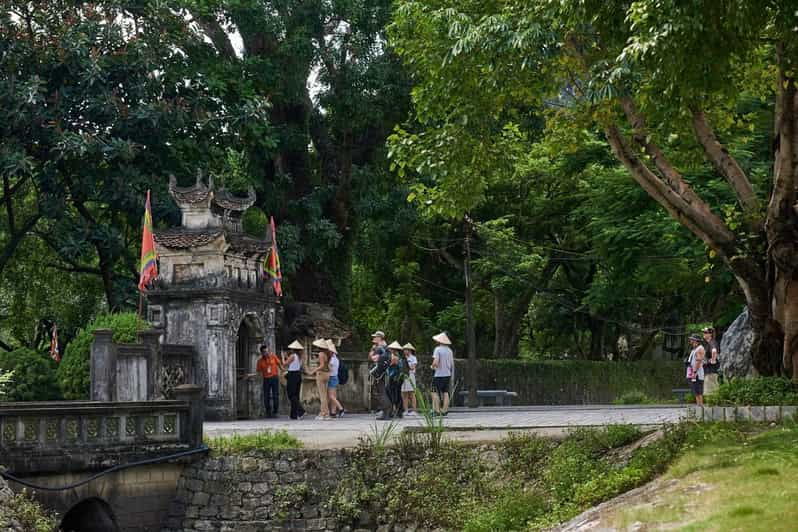 Hanoi/Ninh Binh: Bai Dinh, Trang An/ Tam Coc and Mua Cave