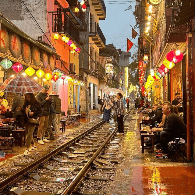 Hanoi Train Street Food Tour With a Local