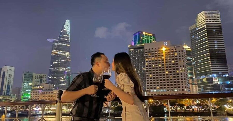 HCM: Dinner Cruise on Saigon River (Chinese Tour Guide) - Itinerary and Schedule
