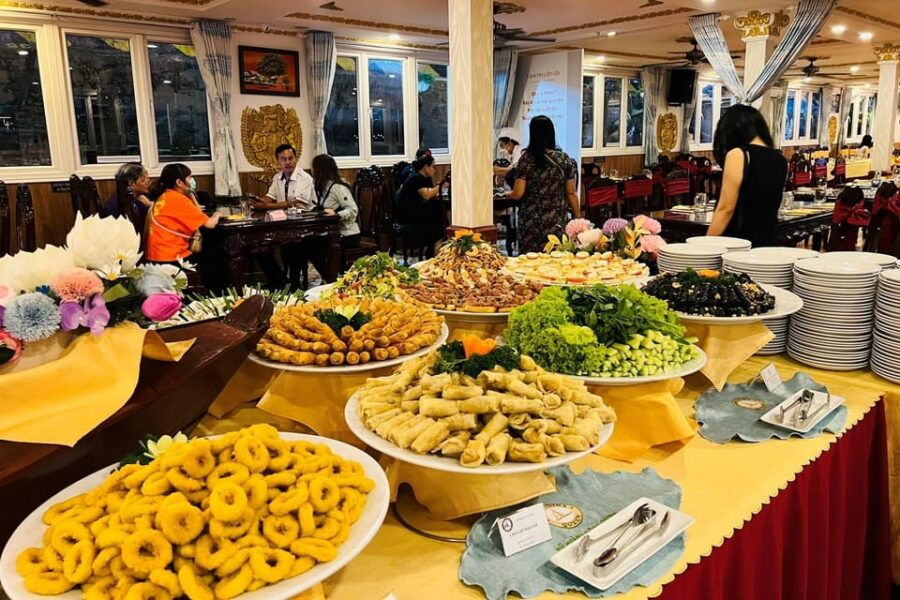 Ho Chi Minh City: Saigon River Cruise With Buffet Dinner