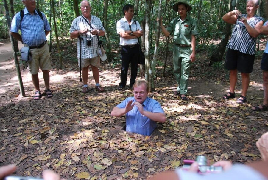 Ho Chi Minh: Cu Chi Tunnels Halfday Tour