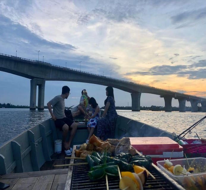 Hoi An: Sunset BBQ Fishing Tour With Locals by Boat Cruise
