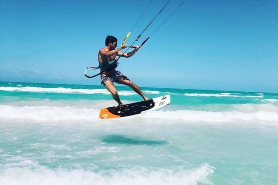 Hotbox: Kitesurfing Lessons Private Course (3 Hours) - Course Overview