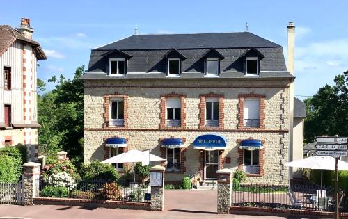 Hotel Bellevue Bagnoles Normandie - Hotel Overview