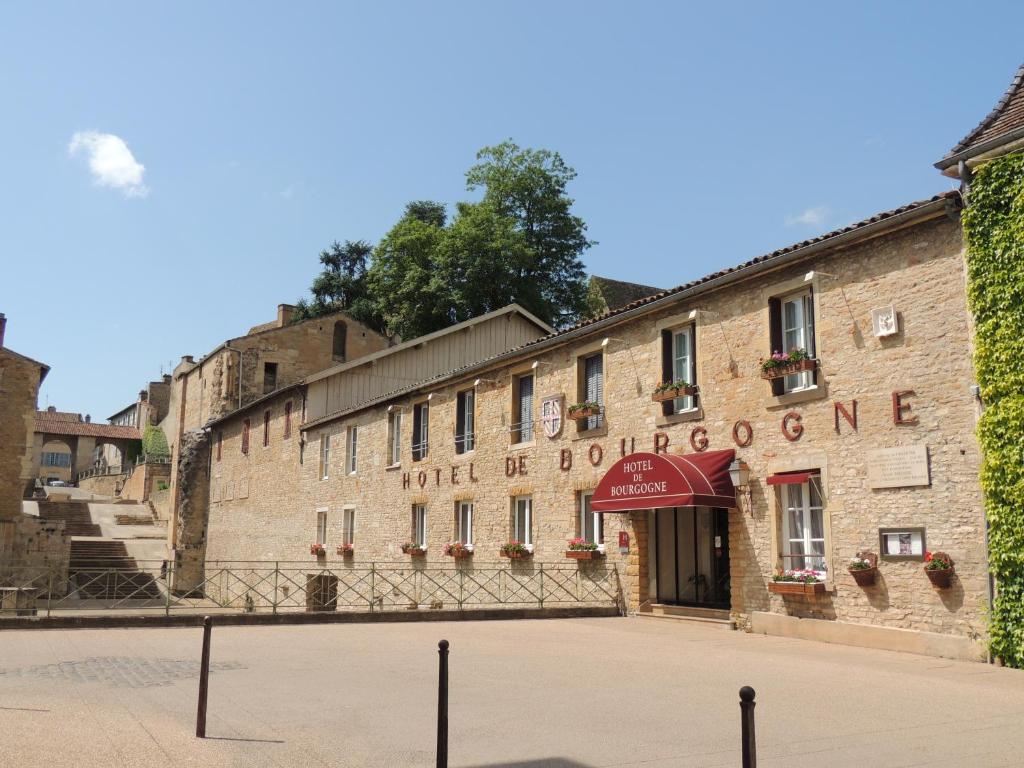 Hotel De Bourgogne - Hotel Overview and Location
