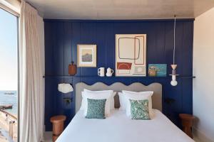 Hotel De La Plage - Location and Accessibility