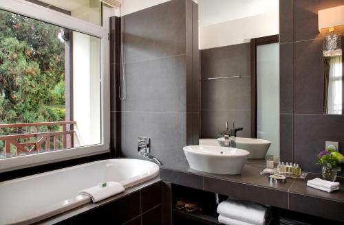 Hotel Ermitage - Hotel Overview