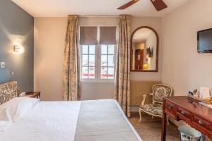 Hotel La Marisa Grande Plage - Hotel Overview and Location