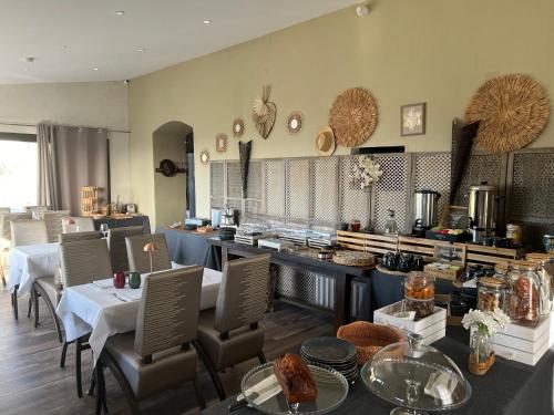 Hotel Le Niobel - Charming Hotel - Hotel Overview