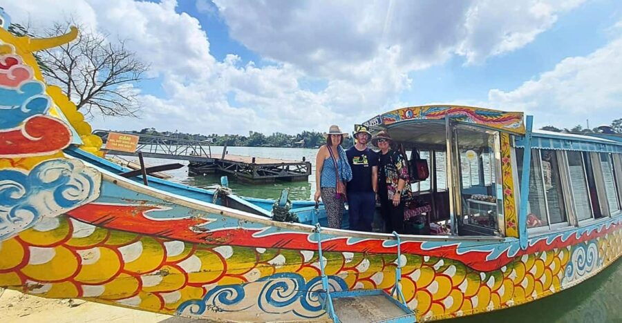 Hue Dragon Boat Tour: Explore Thien Mu Pagoda & Royal Tombs