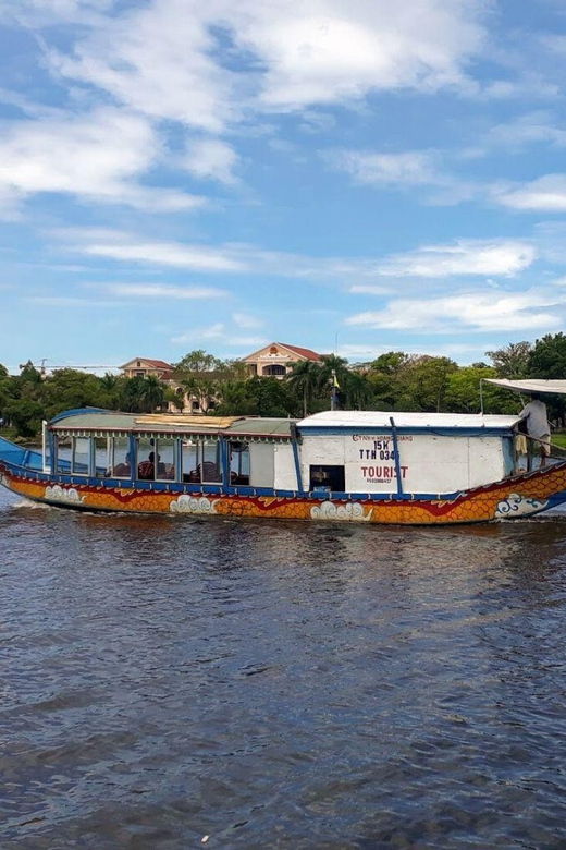 Hue: Dragon Boat Trip to Visit Thien Mu Pagoda & Royal Tombs