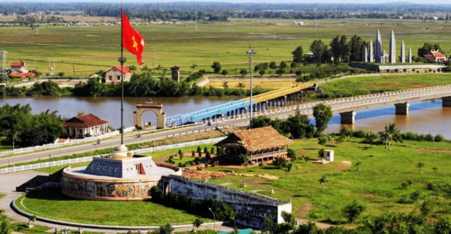 Hue: Explore Tour With Vinh Moc Tunnels and Khe Sanh Base