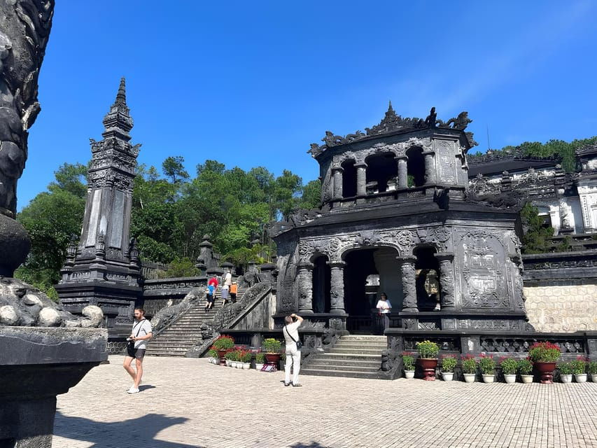 Hue Imperial City Group Tour With Lunch From Hoi An/Da Nang