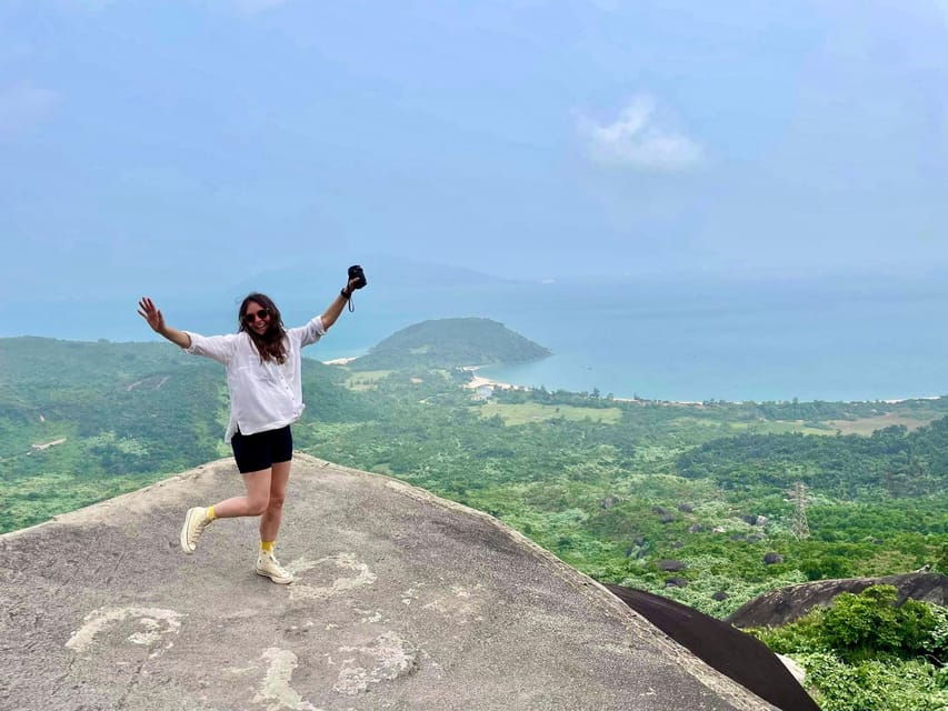 Hue to Hoi an via Hai Van Pass and an Bang Cemetery by Car