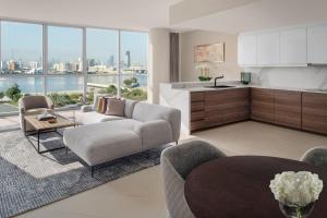 InterContinental Residence Suites Dubai Festival City, an IHG Hotel - Hotel Overview and Location