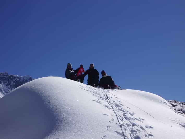 Island Peak (6,189m) Climbing