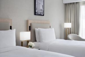 JW Marriott Hotel Marina - Hotel Overview and Location