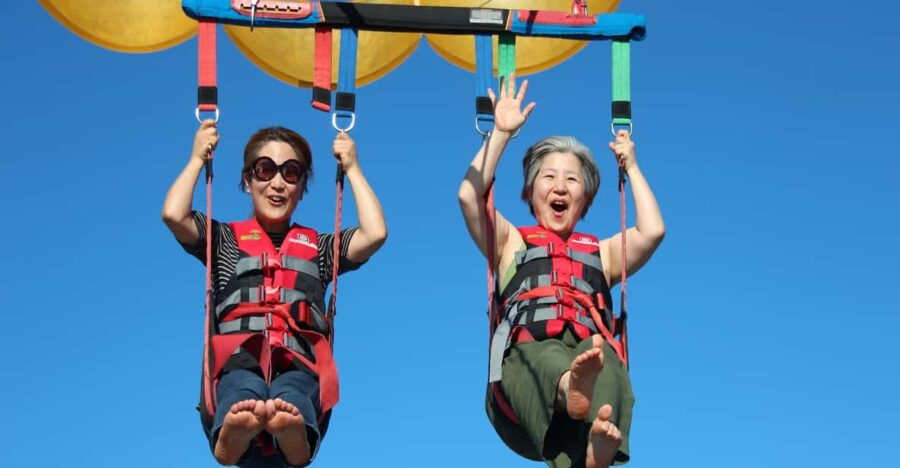 Kelowna: Okanagan Lake Parasailing