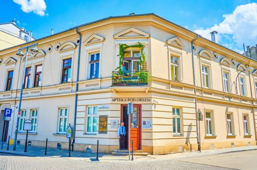Krakow: Electric Car Sightseeing Tour