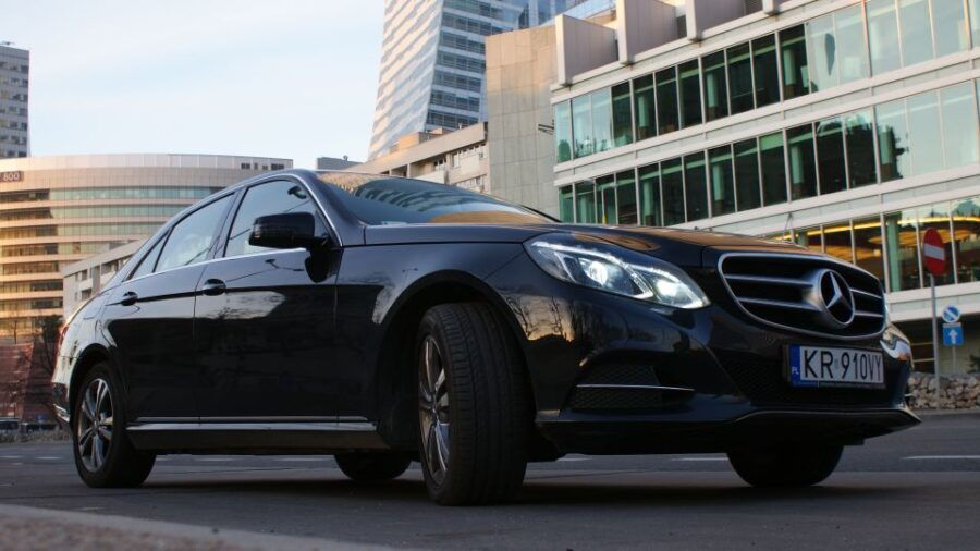 Krakow: Private Transfer To/From Airport - Service Overview