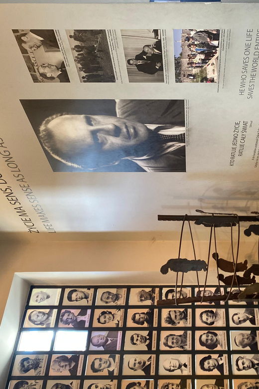 Krakow: Schindlers List Path: History & Film Spots Tour