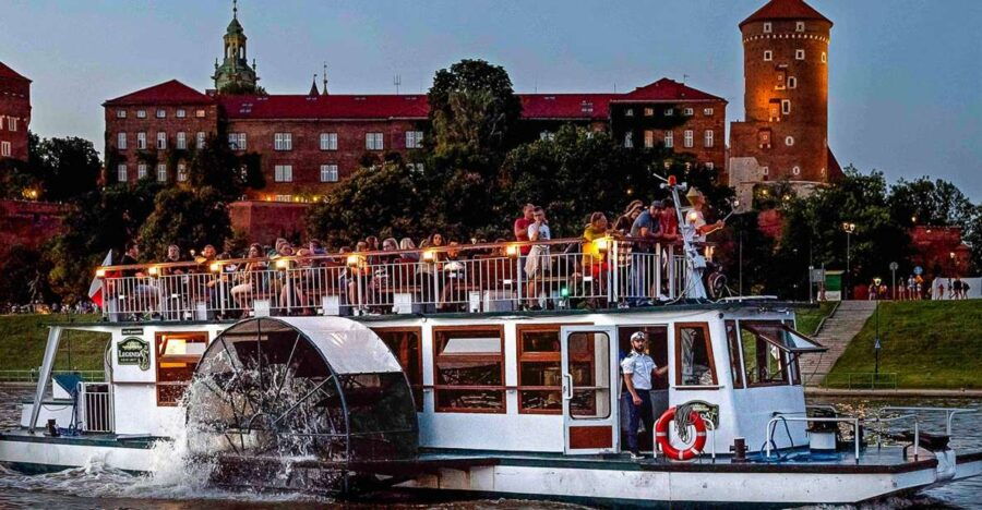 Krakow: Sightseeing Cruise by Vistula River - Overview of the Cruise Experience