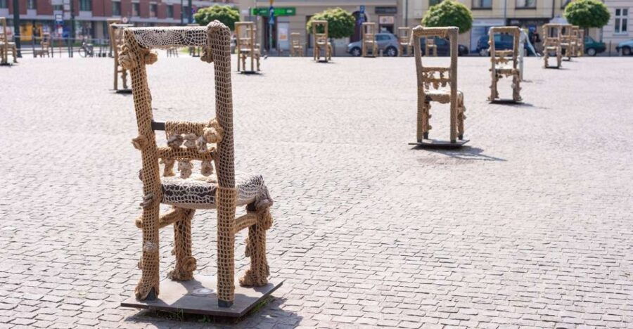 Krakow: Vistula River Cruise & Former Ghetto Walking Tour - Tour Overview and Pricing