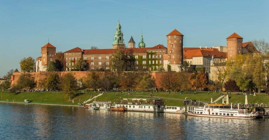 Krakow: Wawel Castle & Cathedral, Rynek Underground & Lunch