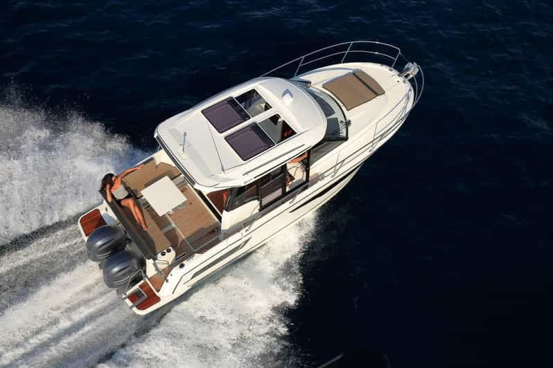 Krk: Rent a Boat Merry Fisher 895 - Rental Information