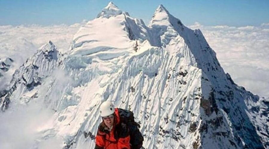 Kusum Kangru Peak Climbing 2025/2026