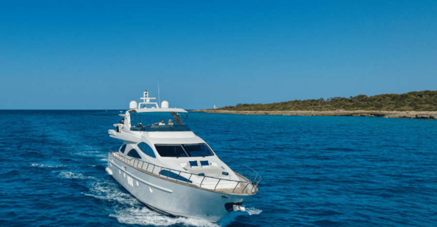La Paz: Azimut 80 Yacht Charter - Overview and Pricing