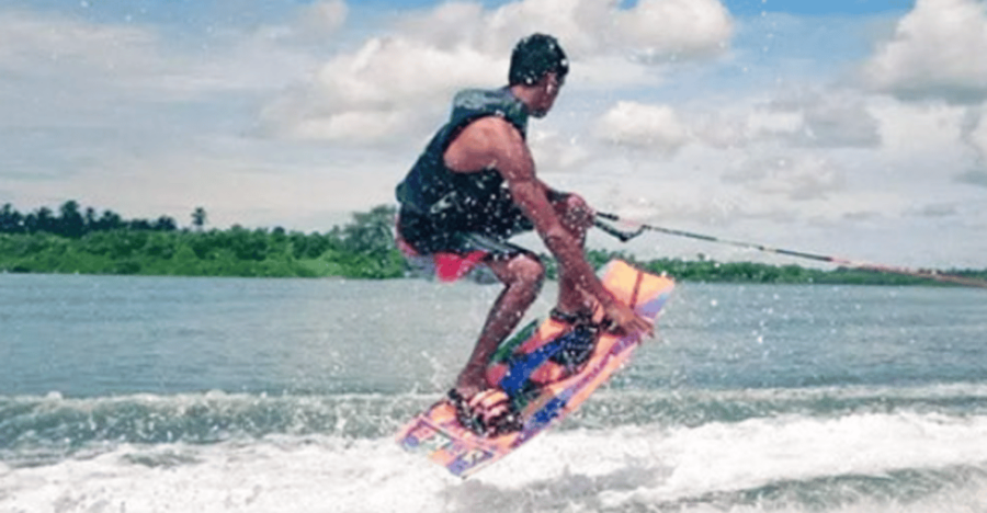 La Paz: Water Skiing Experience