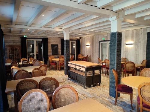 La Rencluse Hotel - Overview and Location