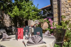 Logis Auberge Les Murets Hotel Restaurant Spa - Hotel Overview and Location