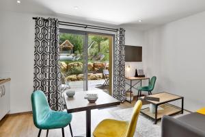 Logis Hotel Restaurant L'atelier D'épicure - Hotel Overview and Location