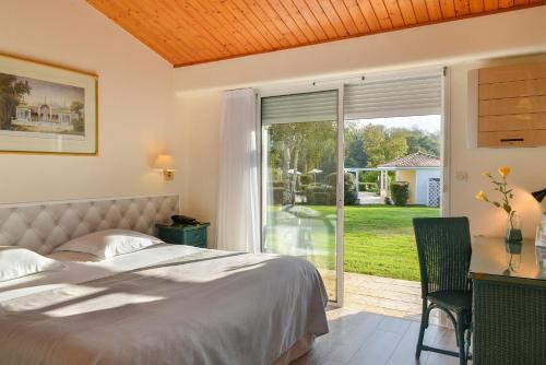 Logis Hotel Val De Vienne - Hotel Overview