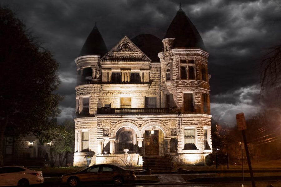 Louisville: Derby City Haunted Walking Tour