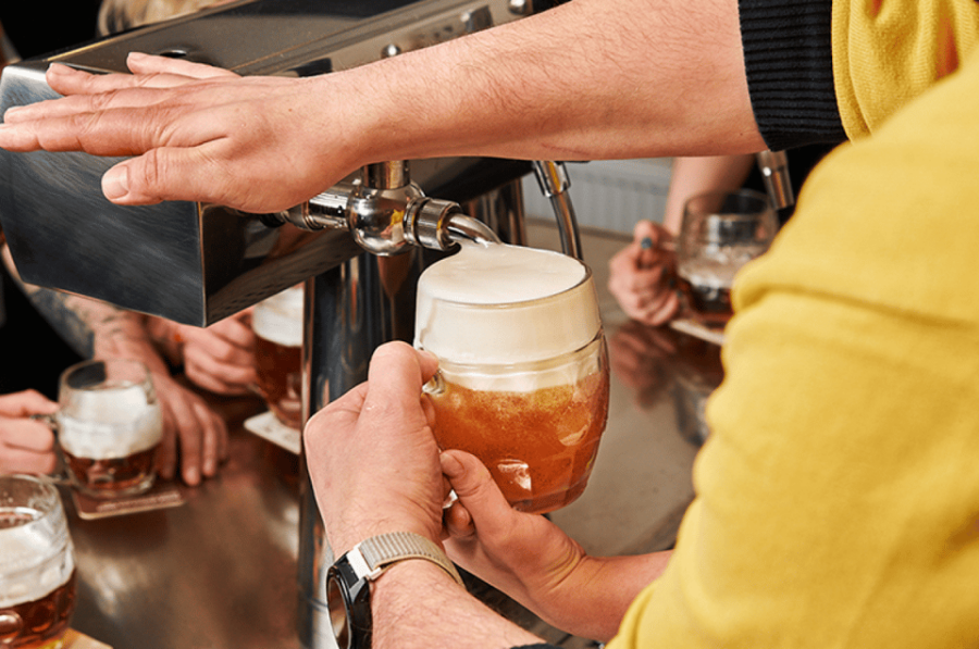 Lukáš Svoboda’s Beer Tapping School