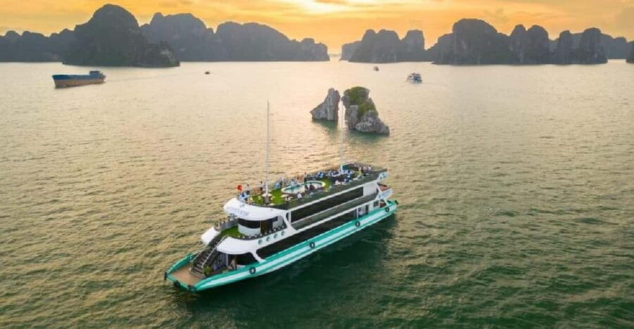 Luxury Cruise for Halong Bay 1 Day With Buffet Lunch