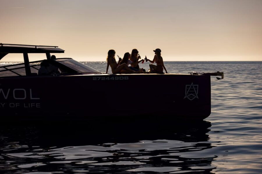 Luxury Private Boat Tour to KorčUla With COLNAGO 45