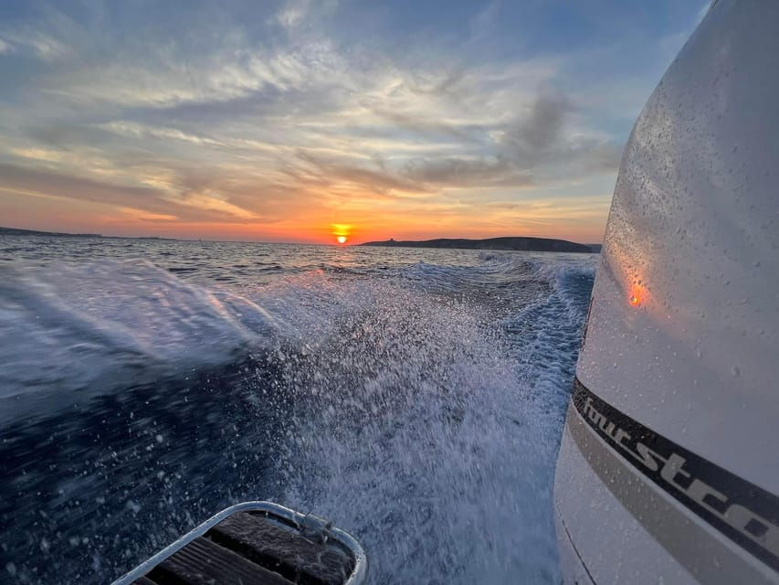 Malta: Private Speed Boat Cruise With Swim Stops