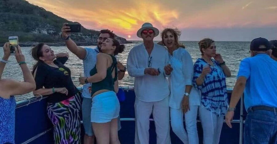 Mazatlan: Catamaran Party Sensation by the Bay - Exciting Catamaran Adventure