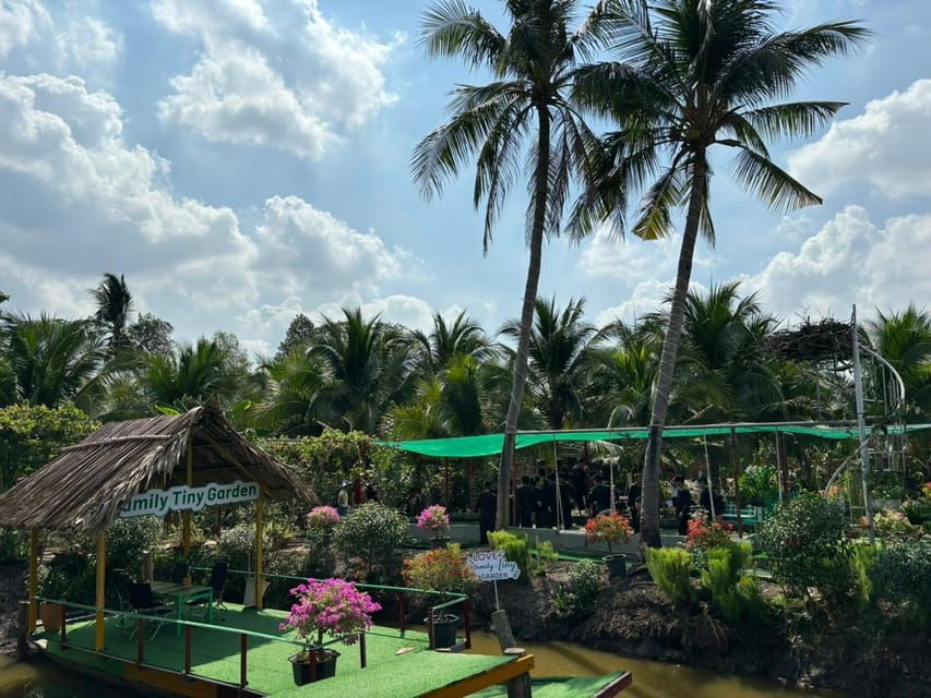 Mekong Delta Homestay 2d/1n Family Tiny Garden Group 10PAX