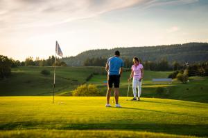 Mont-Saint-Jean Estate - Hotel Overview