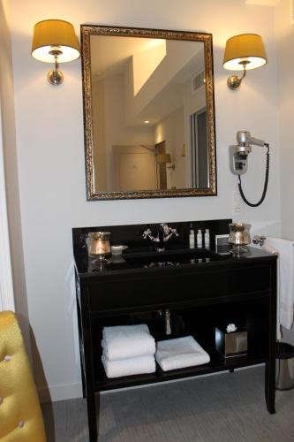 My Home In Paris - Hotel Overview and Location