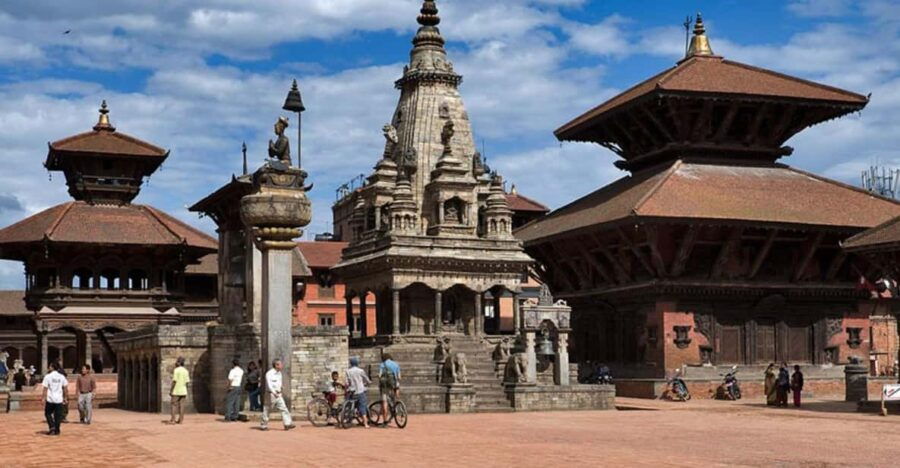 Nagarkot & Bhaktapur Day Trip for Stunning Views With Guide