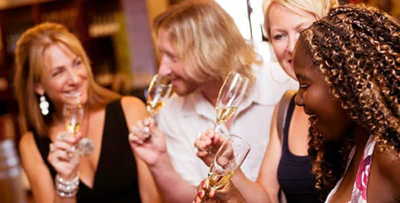 Naramata/Penticton: Full-Day Wine Tour With Tastings