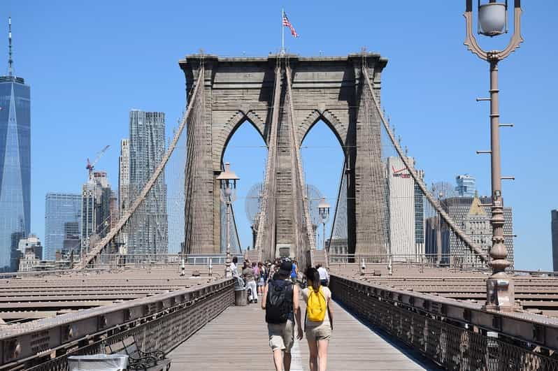 New York City: Brooklyn Bridge and Manhattan Guided Tour - Tour Overview