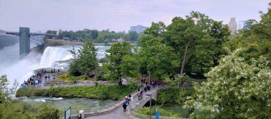 Niagara Falls: Private Guided Tour With Trolley Ride - Tour Overview and Pricing